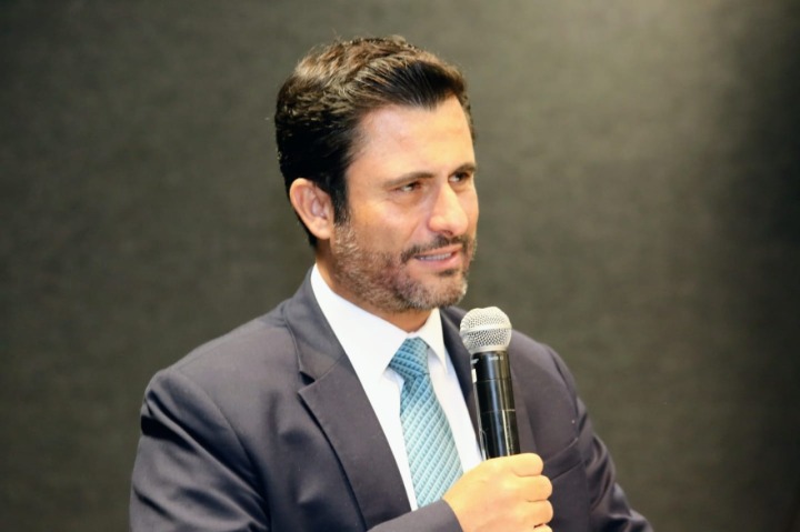 Héctor Tejada Shaar                       